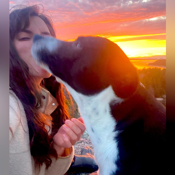 Meet your Posher, Caroline - Picture 1 of 1